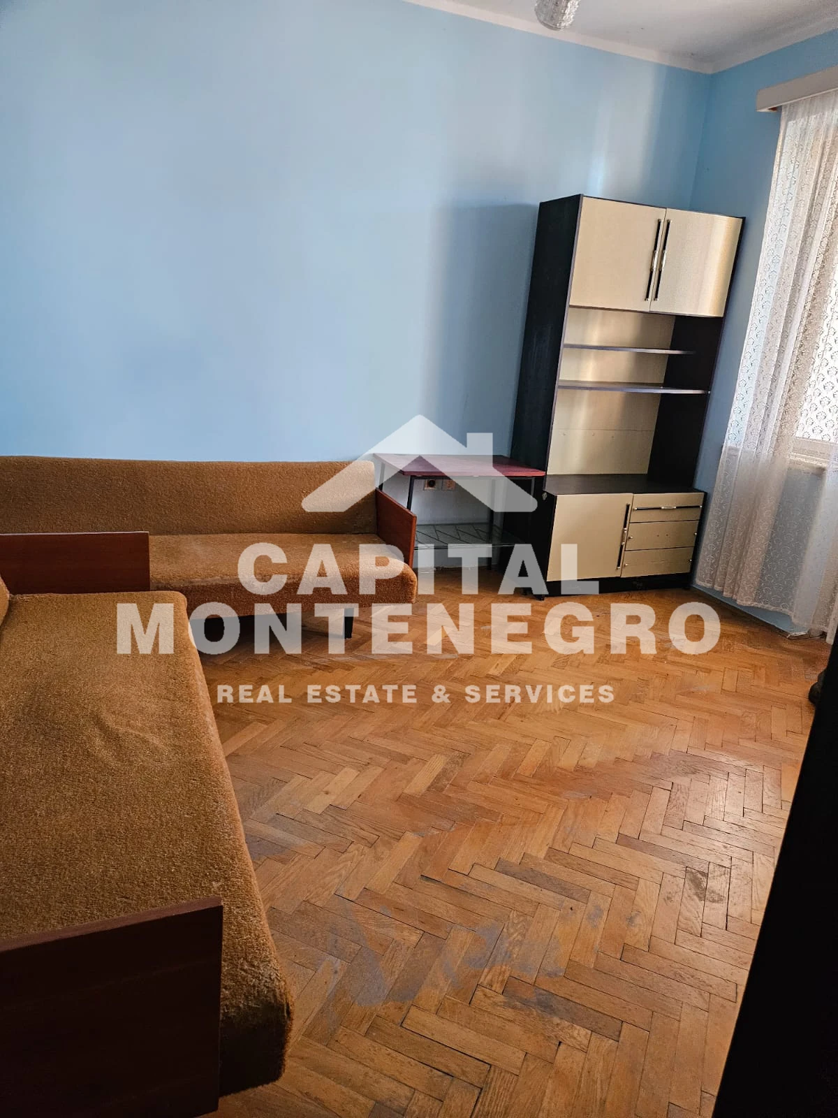 apartment-near-municipality-2